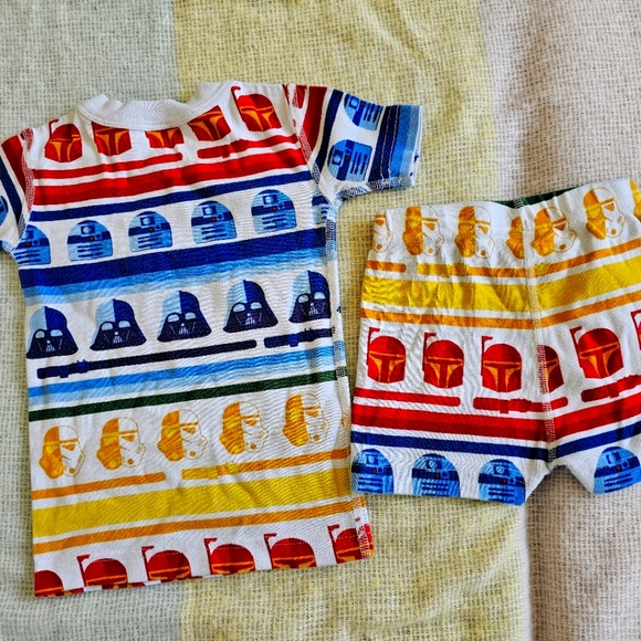 Hanna Andersson Star Wars shorts pajamas - Picture 2 of 2